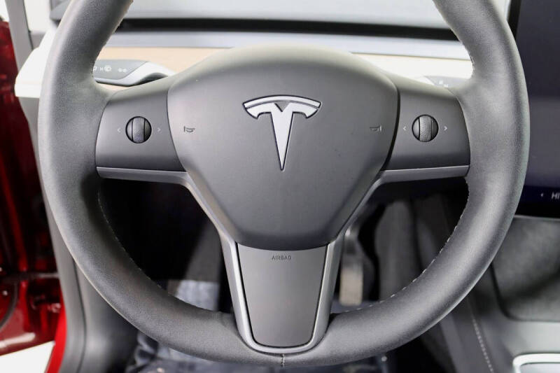 2025 Tesla Model Y Long Range