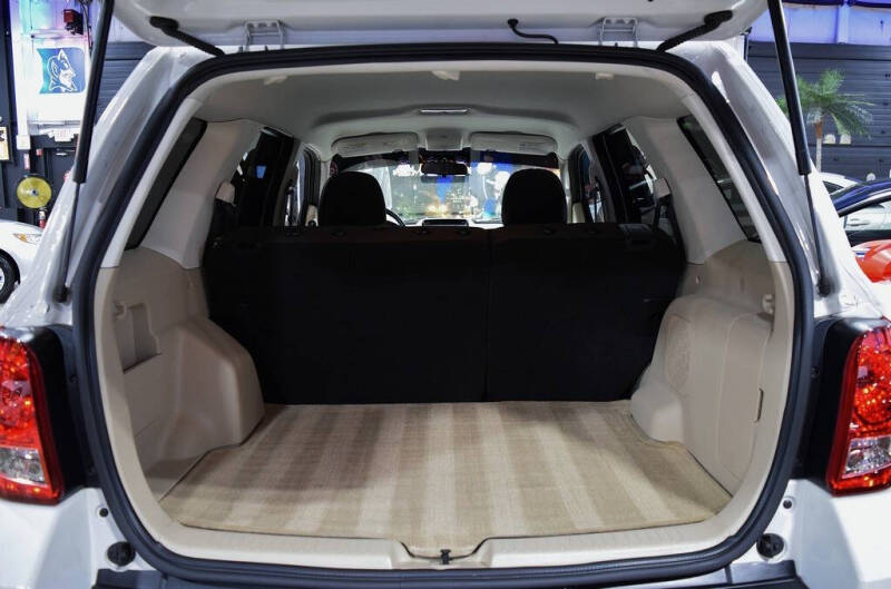 2009 Mazda Tribute i Touring