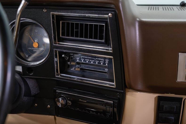 1987 GMC Suburban R1500
