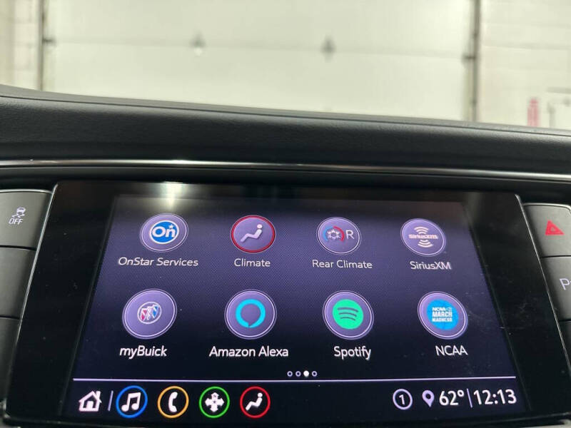 2021 Buick Enclave Essence