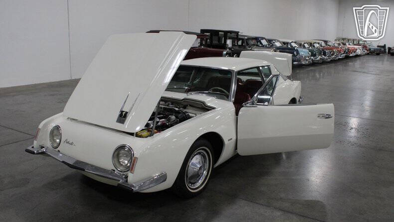 1964 Studebaker Avanti