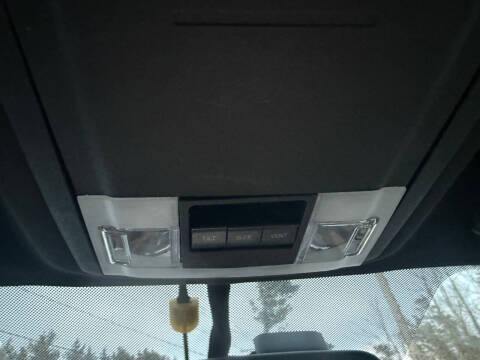 2011 Lincoln Navigator L