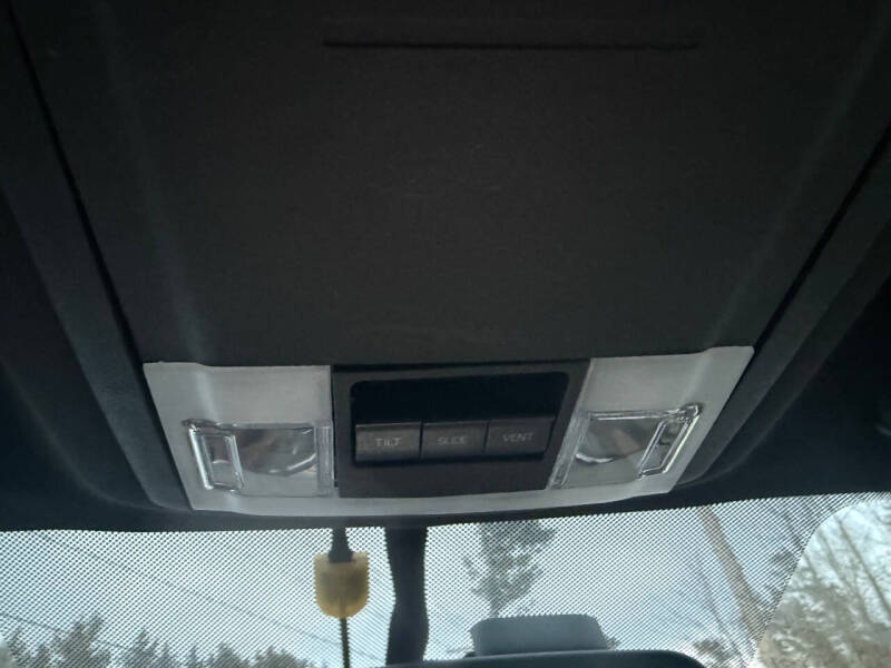 2011 Lincoln Navigator L