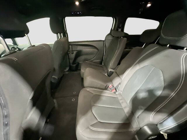 2020 Chrysler Pacifica Touring