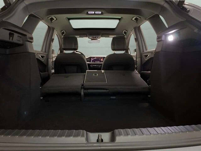 2024 Audi Q4 e-tron quattro Premium 55