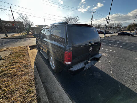 2005 Cadillac Escalade