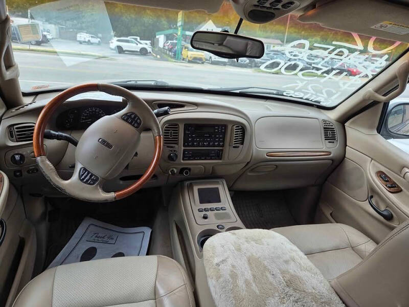 2002 Lincoln Navigator