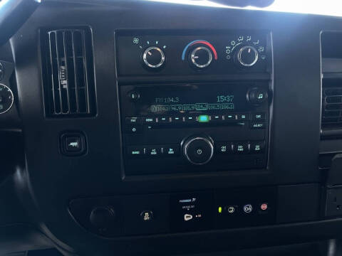 2017 Chevrolet Express LT 3500