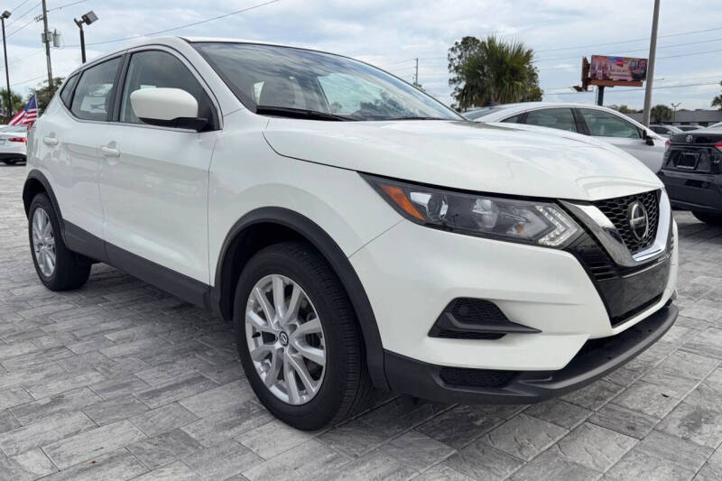 2022 Nissan Rogue Sport S
