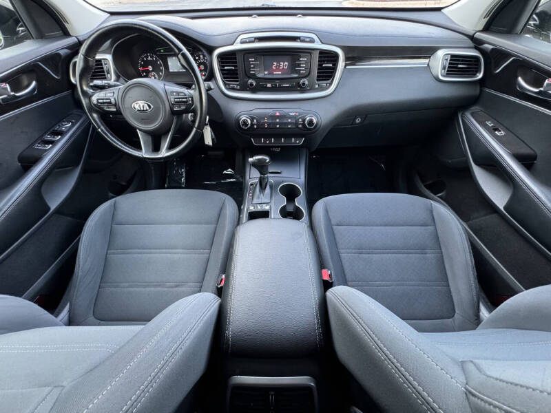 2016 Kia Sorento LX V6