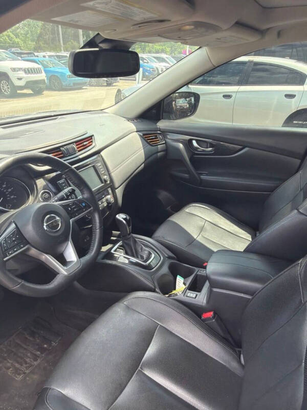 2020 Nissan Rogue SV