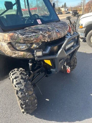 2024 Can-Am Defender