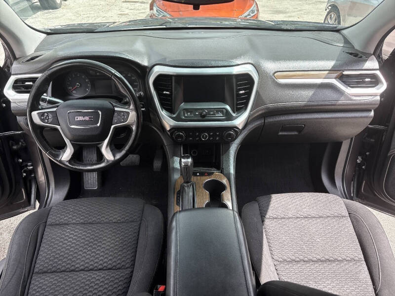 2019 GMC Acadia SLE-1