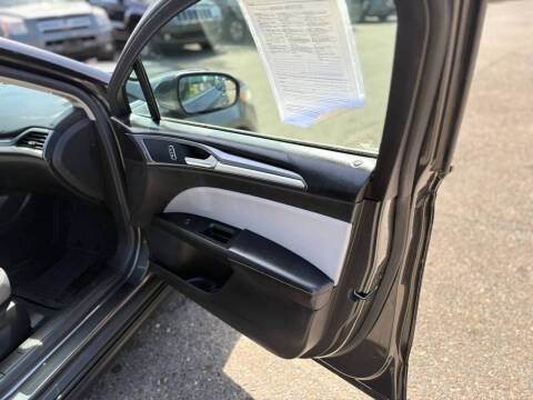 2016 Ford Fusion Hybrid S