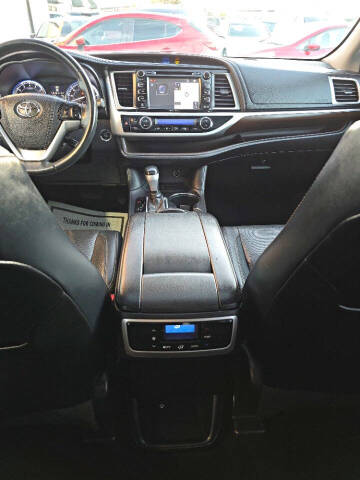 2015 Toyota Highlander Limited