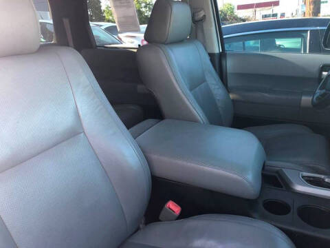 2008 Toyota Sequoia Platinum