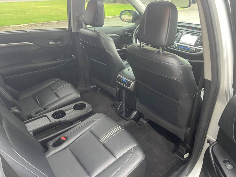2017 Toyota Highlander