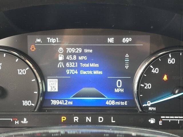 2021 Ford Escape Hybrid SE