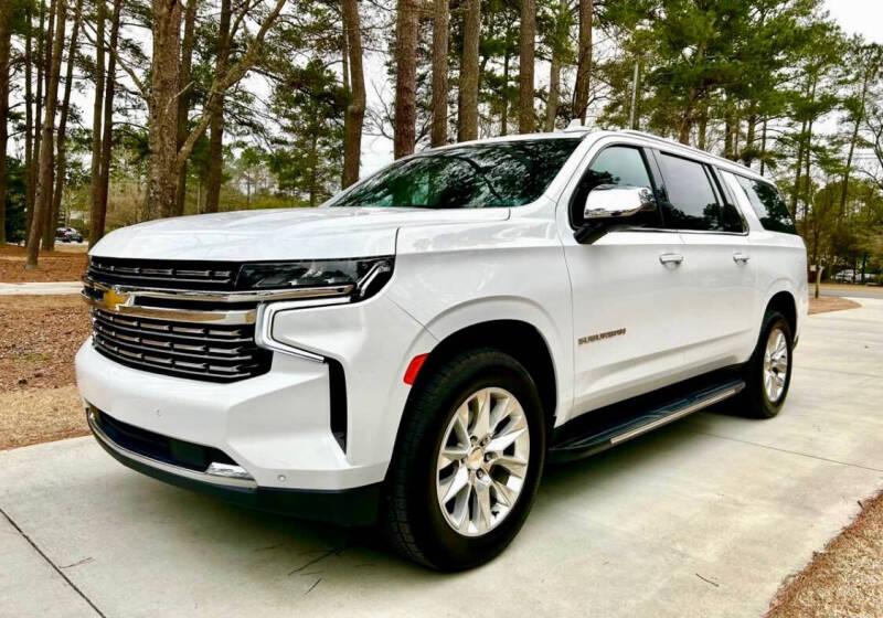 2023 Chevrolet Suburban Premier's photo