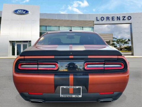 2022 Dodge Challenger SXT
