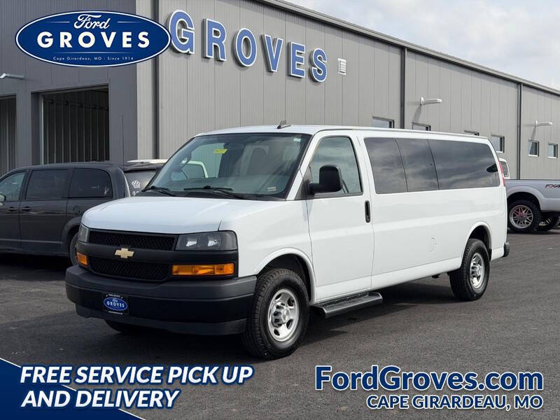 2022 Chevrolet Express LS 3500