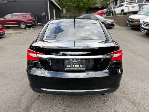 2014 Chrysler 200 LX
