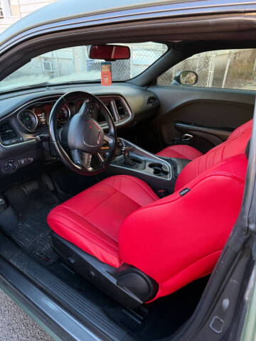 2019 Dodge Challenger SXT