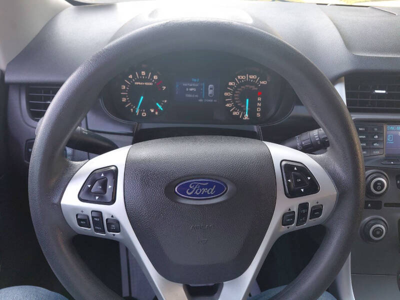 2013 Ford Edge SE