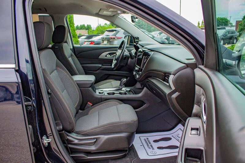 2020 Chevrolet Traverse LT Cloth