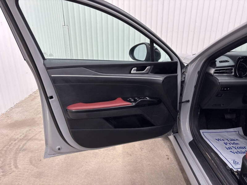 2023 Kia K5