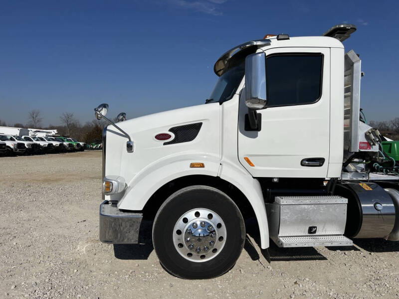 2019 Peterbilt 567 Road Tractor