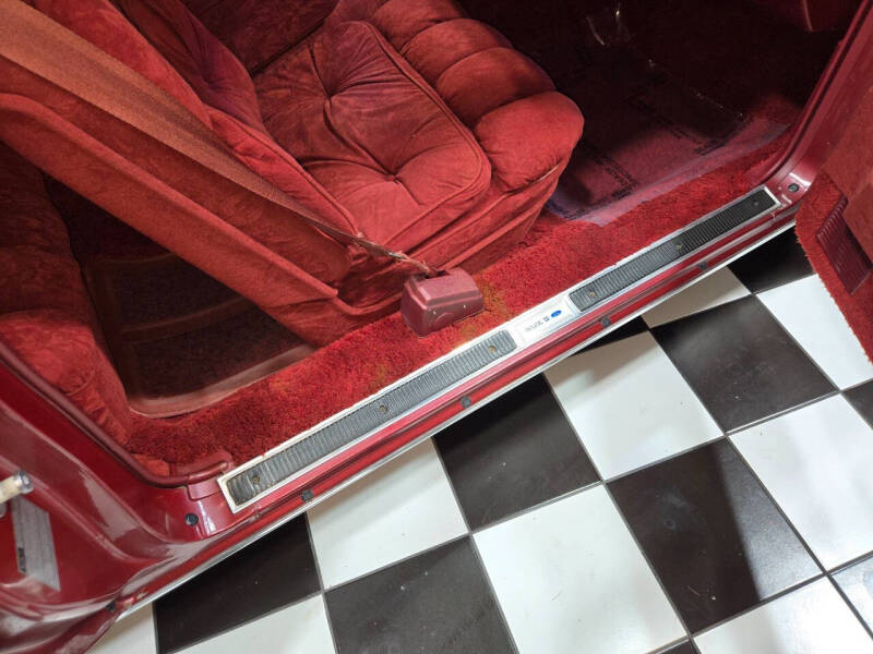 1976 Lincoln Mark IV