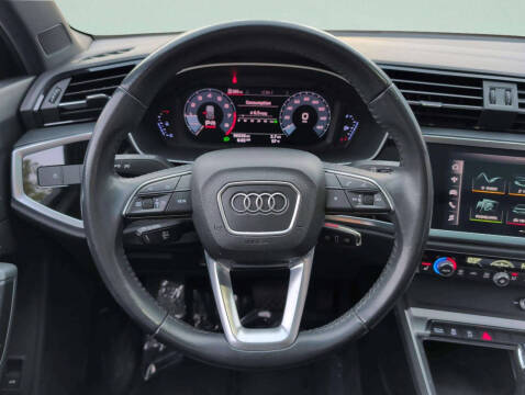 2019 Audi Q3 quattro Premium 45 TFSI