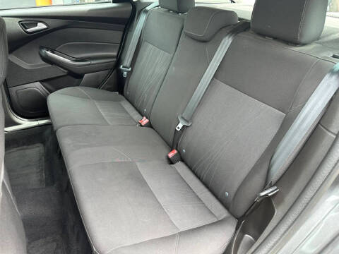 2017 Ford Focus SE