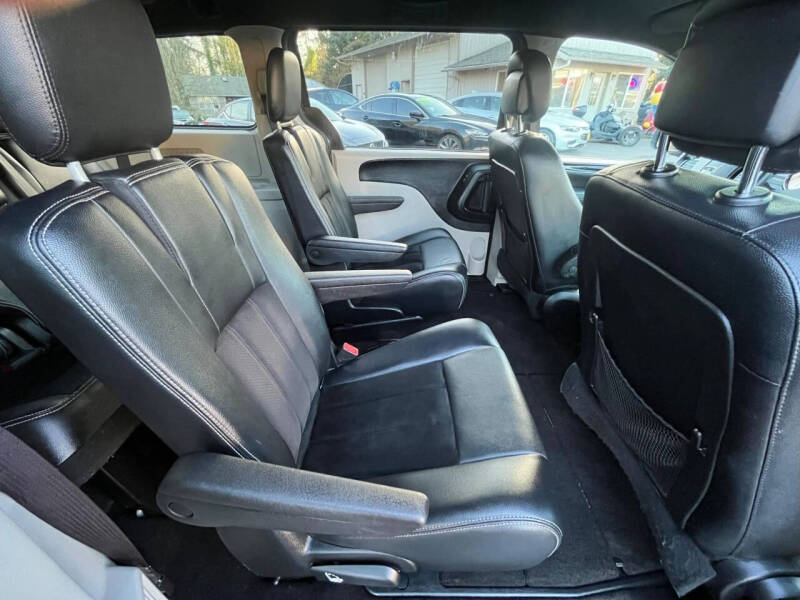 2017 Dodge Grand Caravan SXT