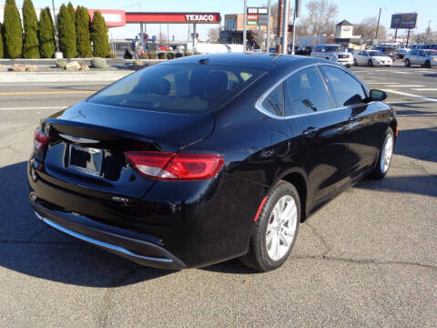 2015 Chrysler 200 Limited