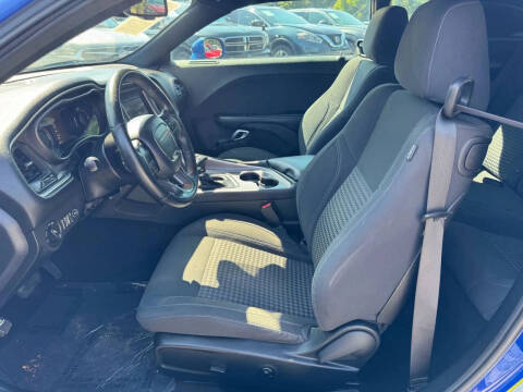 2019 Dodge Challenger SXT