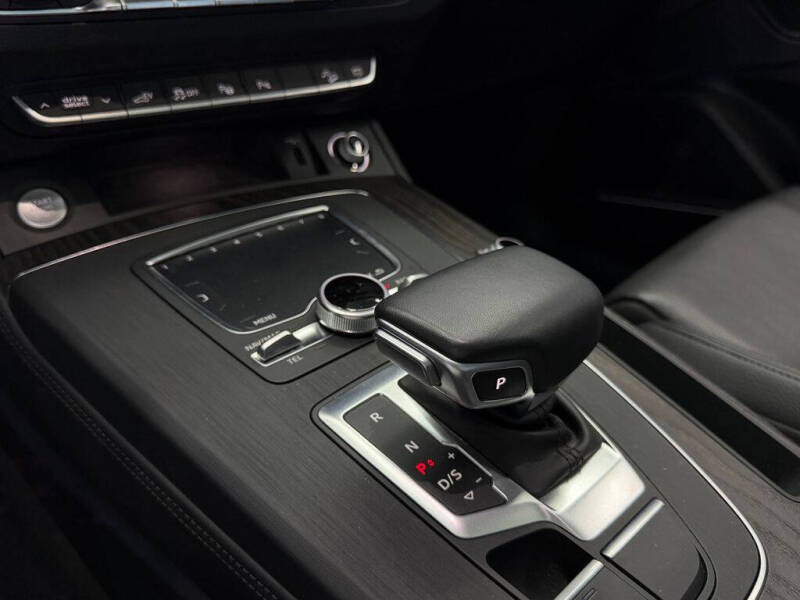 2020 Audi Q5 e quattro Prestige 55 TFSI