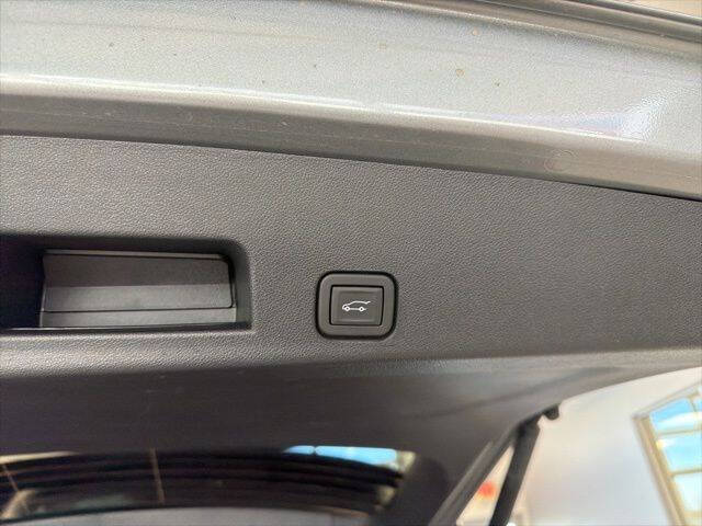 2025 GMC Acadia AT4