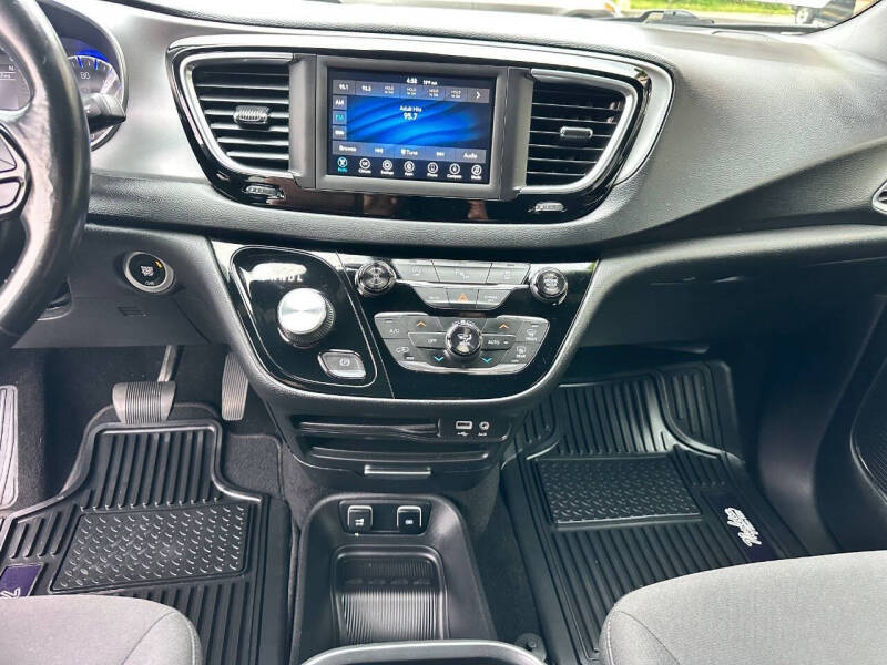 2019 Chrysler Pacifica Touring Plus