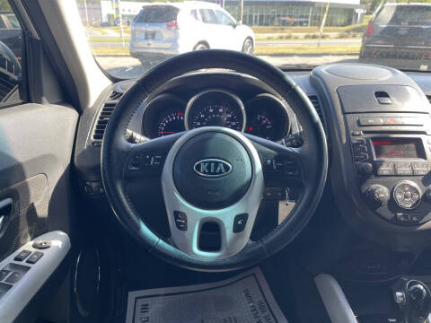2012 Kia Soul +