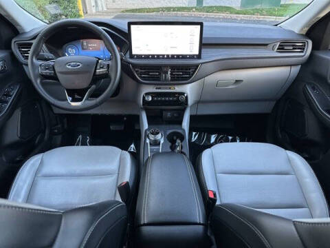 2023 Ford Escape Platinum