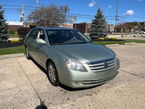 2006 Toyota Avalon for sale at Top Spot Motors LLC in Willoughby OH