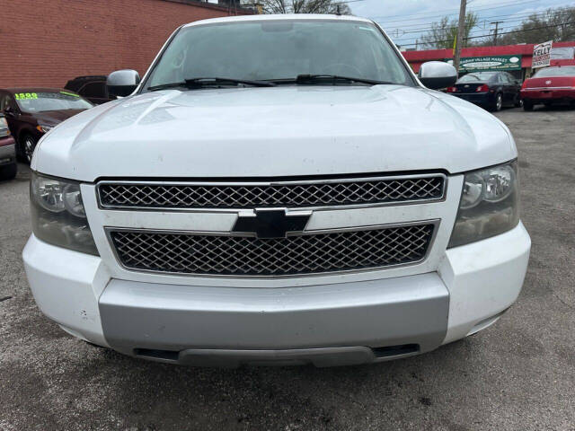 2008 Chevrolet Tahoe for sale at Kelly Auto Group in Cleveland, OH