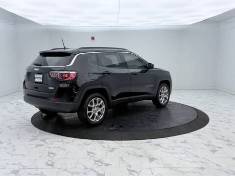 2024 Jeep Compass Latitude Lux