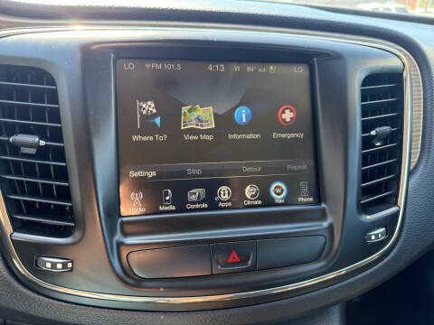 2015 Chrysler 200 C