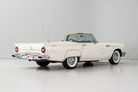 1957 Ford Thunderbird