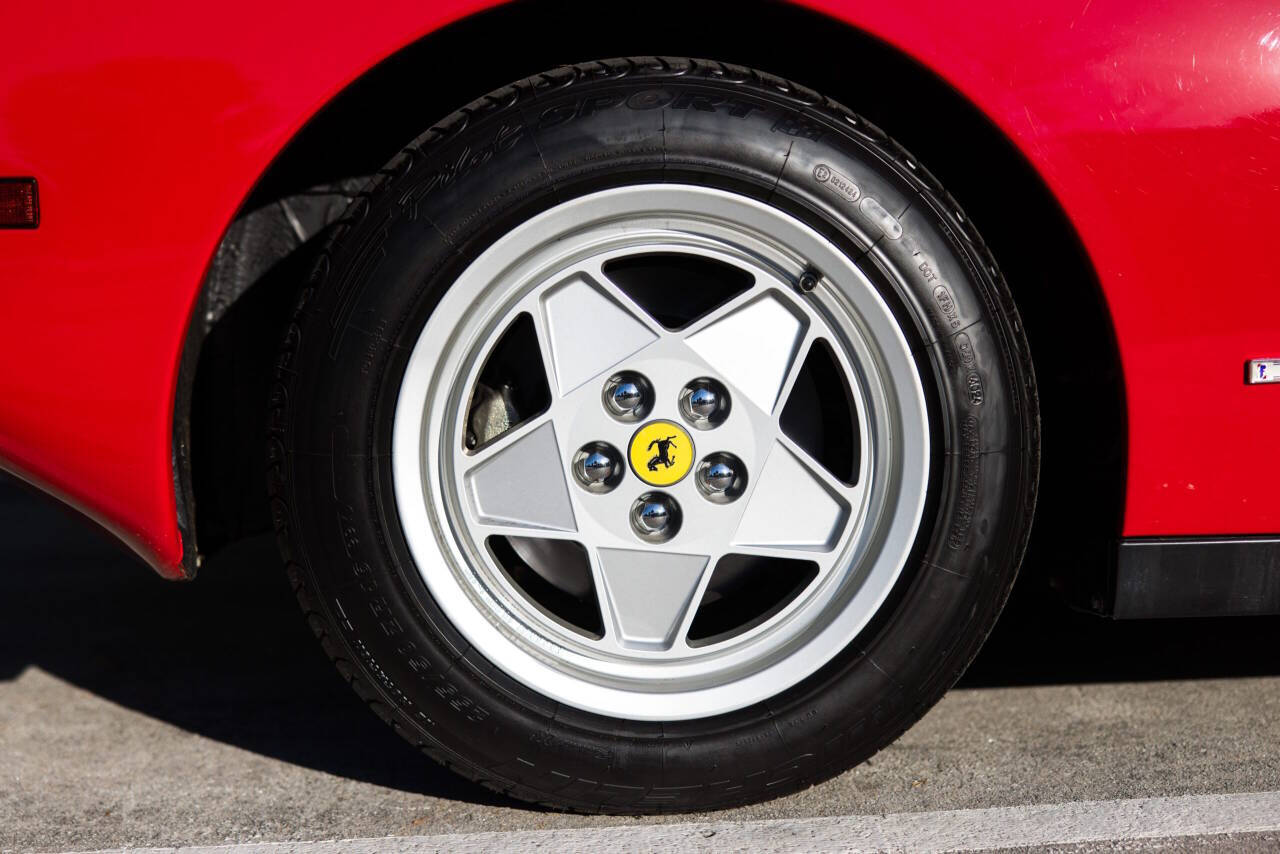 1990 Ferrari Testarossa 43