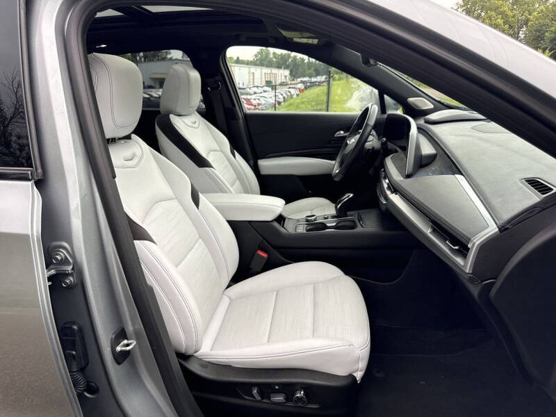 2024 Cadillac XT4 Sport