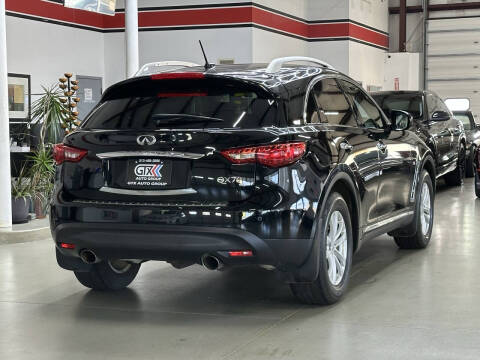 2015 Infiniti QX70